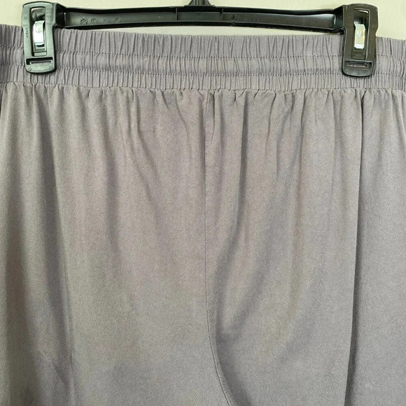NWOT Torrid Pull-On Wide Leg Stretch Challis Cargo Pant Women's Size 00R Gray - Picture 11 of 13